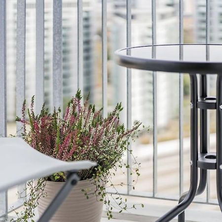 City Sky Studio Mit Balkon Vienne Extérieur photo