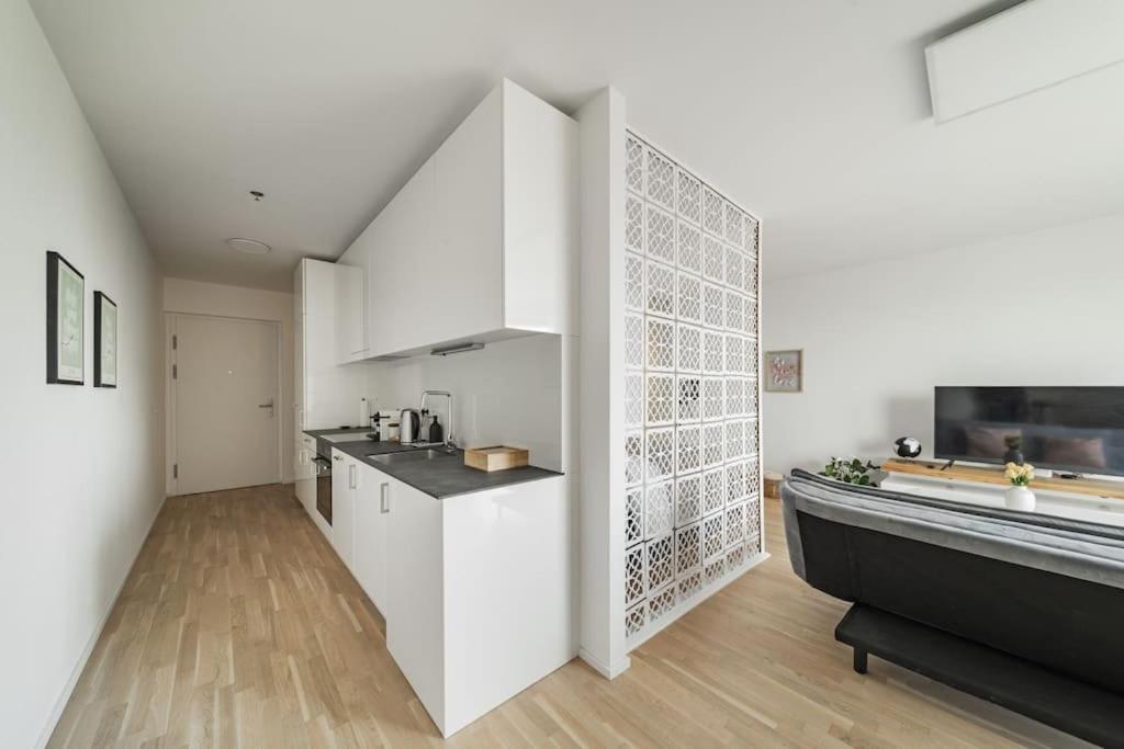 City Sky Studio Mit Balkon Vienne Extérieur photo
